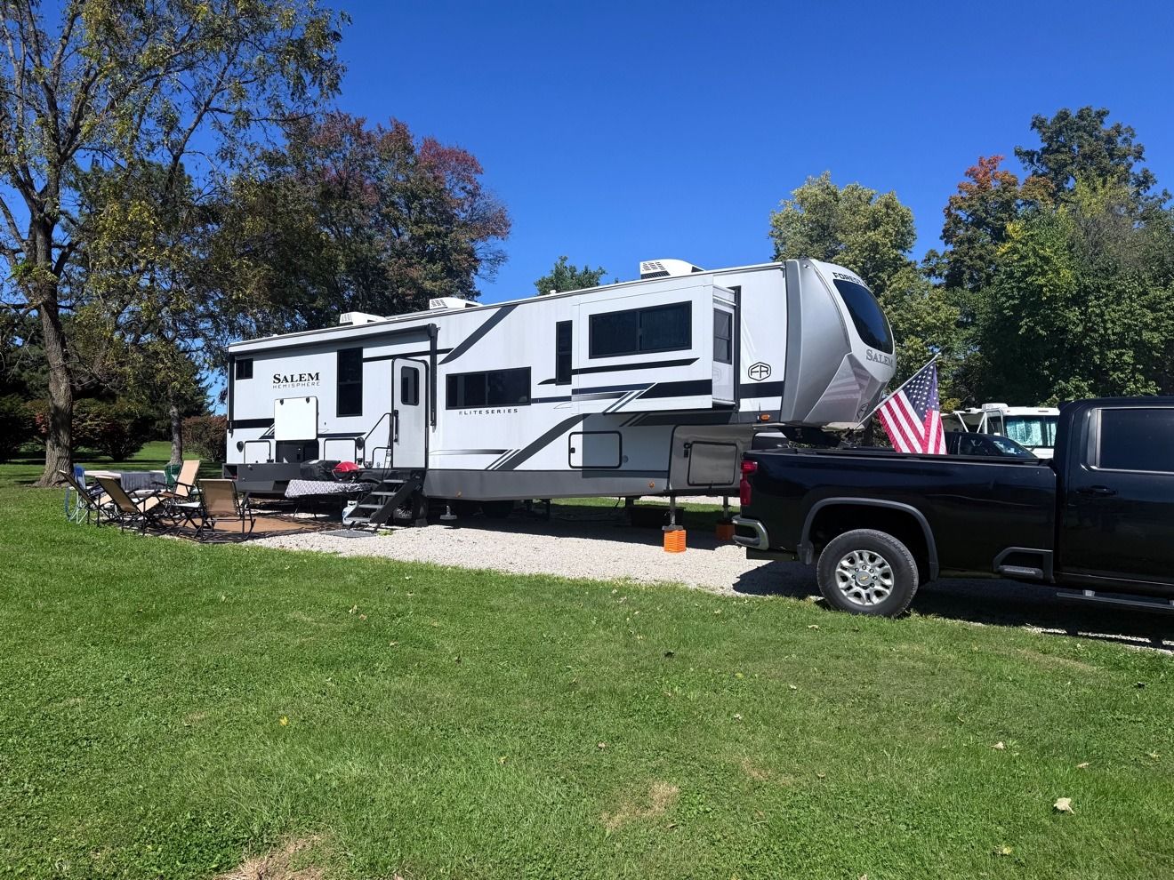The truck and fifth wheel hitched and ready to roll